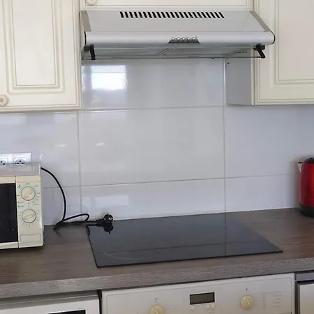 Apartment 2 Bedrooms, La Defense, Eiffel Tower View, Parking, 1omin Walk To Metro